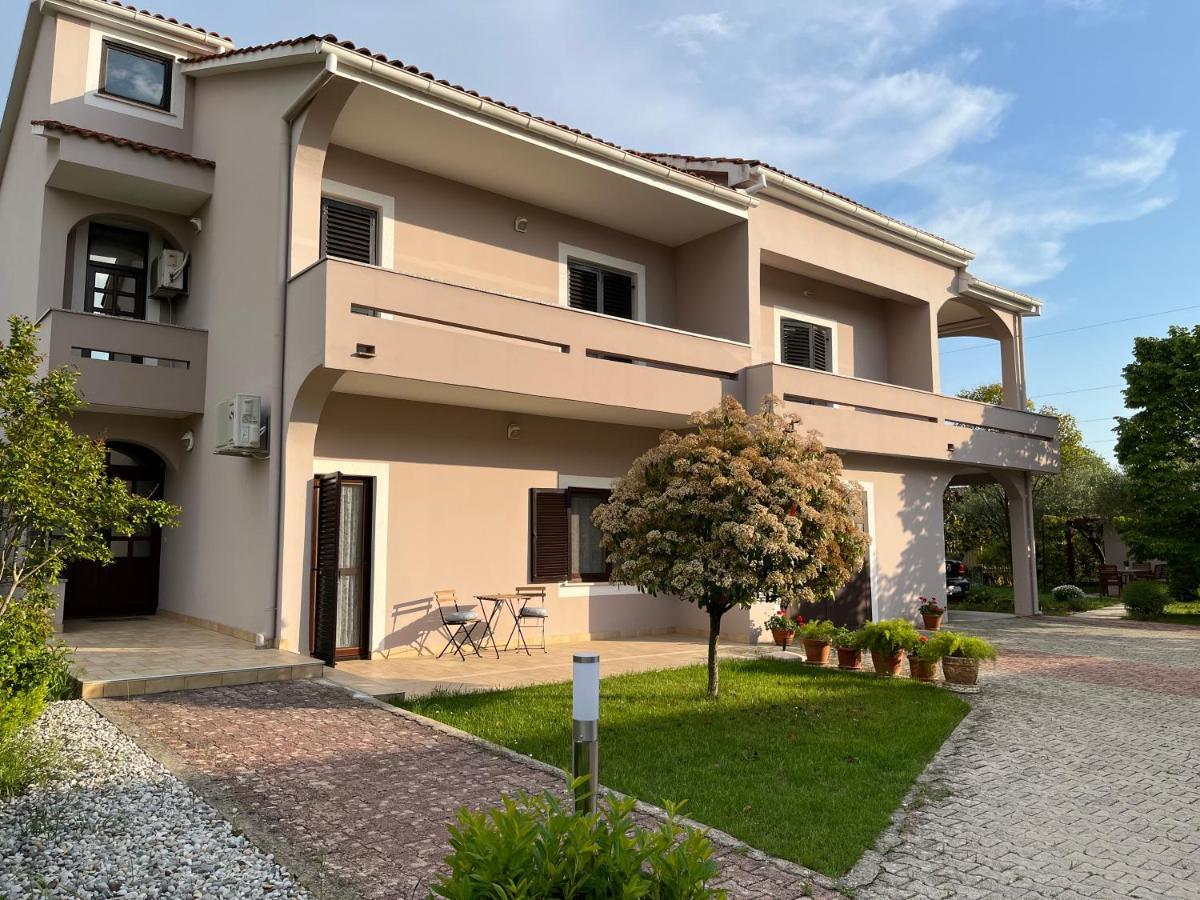 Apartment Lina 扎达尔 外观 照片